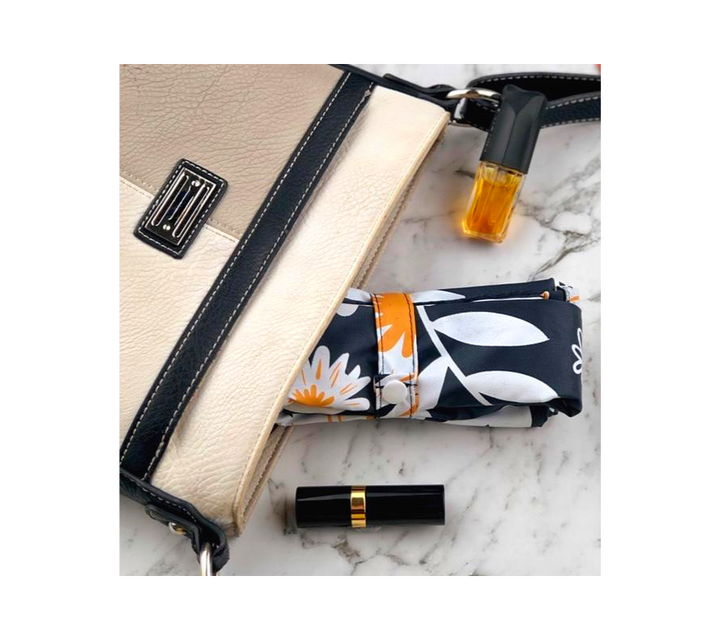 Daisy print fold away shopping bag