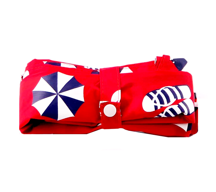Folded shopping bag with stud closure