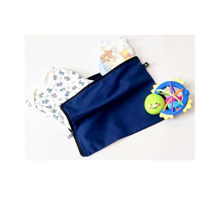 Baby nappies, clothes and accessories bag. Breathable and plastic-free