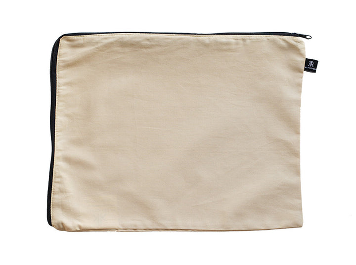 Beige cotton bag with double-sided zip for fast access